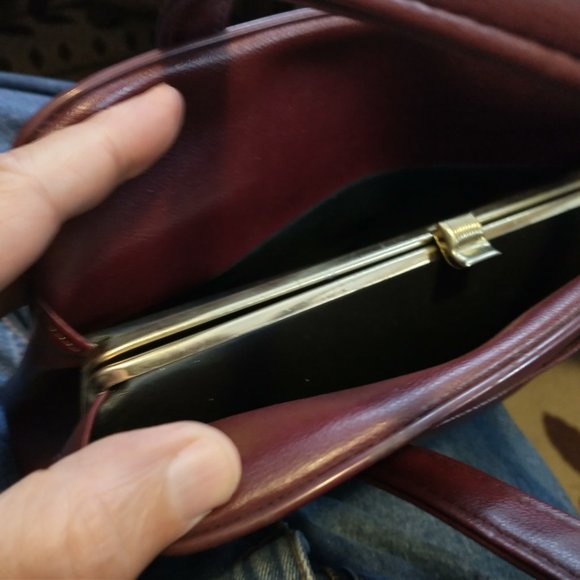 Handbag - Picture 2 of 4